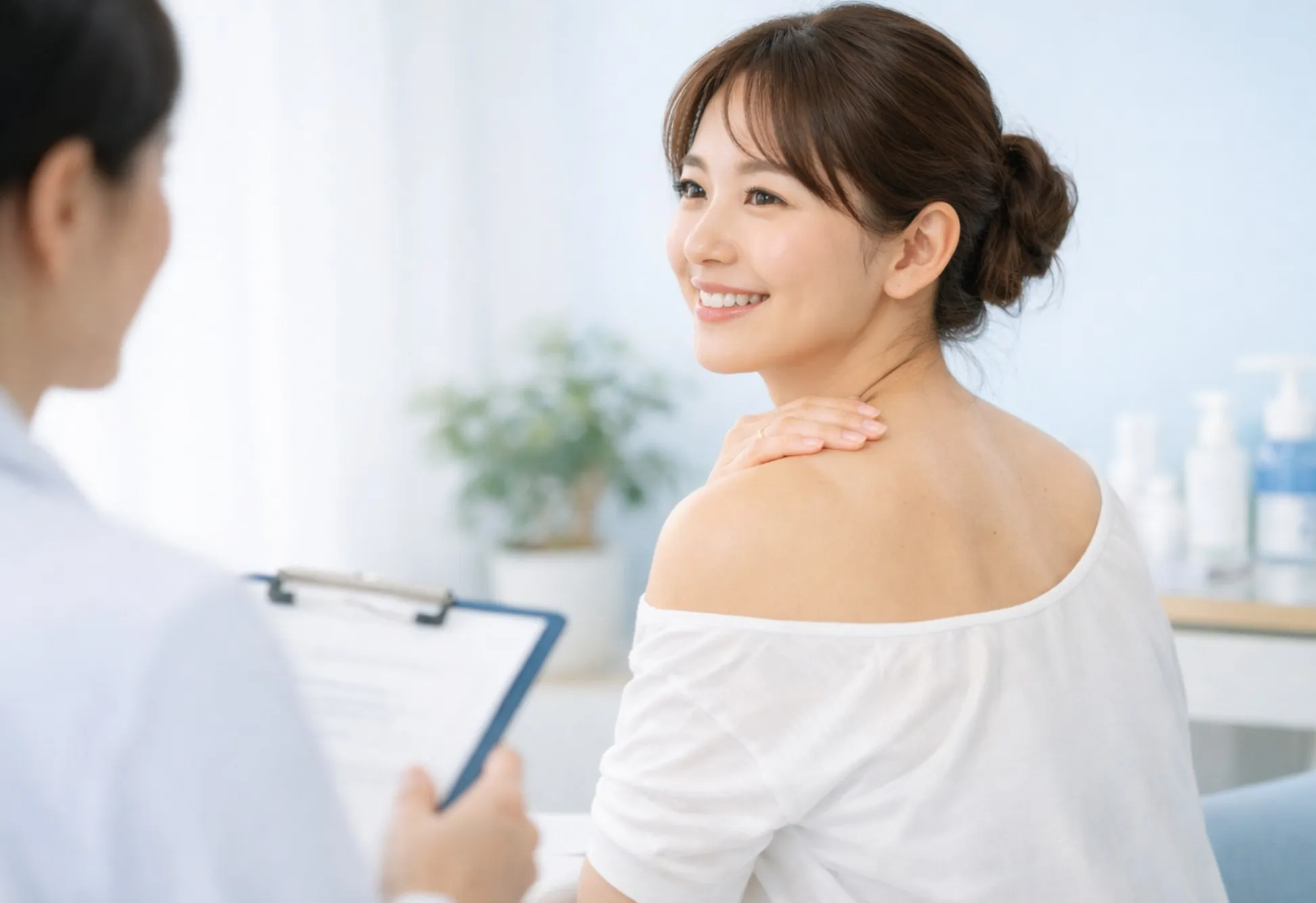 背中・デコルテのニキビと色素沈着｜原因別の最短ルート（毛包炎/汗/摩擦）